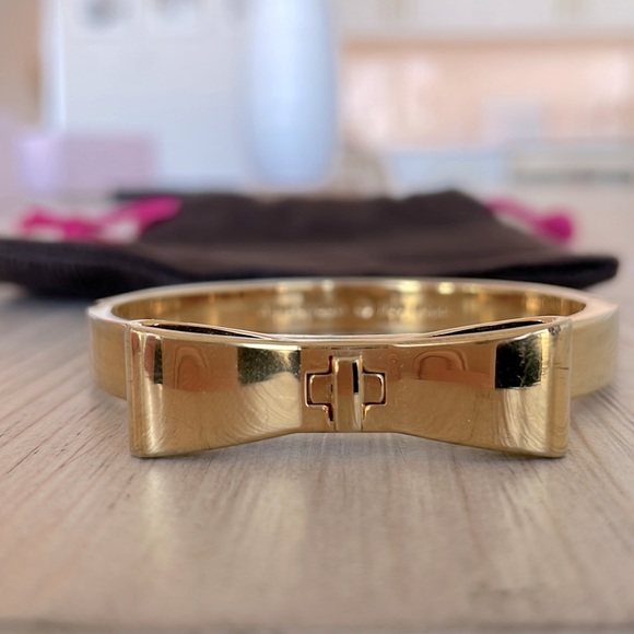 KATE SPADE | Perfectly Placed Hinged Bow Bangle - Picture 10 of 10